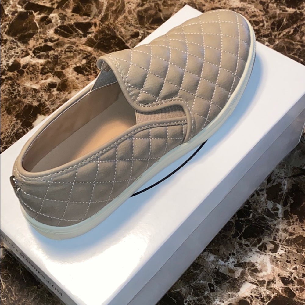 Steve Madden Ecentrcq casual sneaker Women size 11